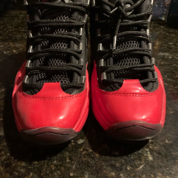 Allen Iverson the Question sneakers!  Women’s 9/Men’s 7.5 - Picture 4 of 6